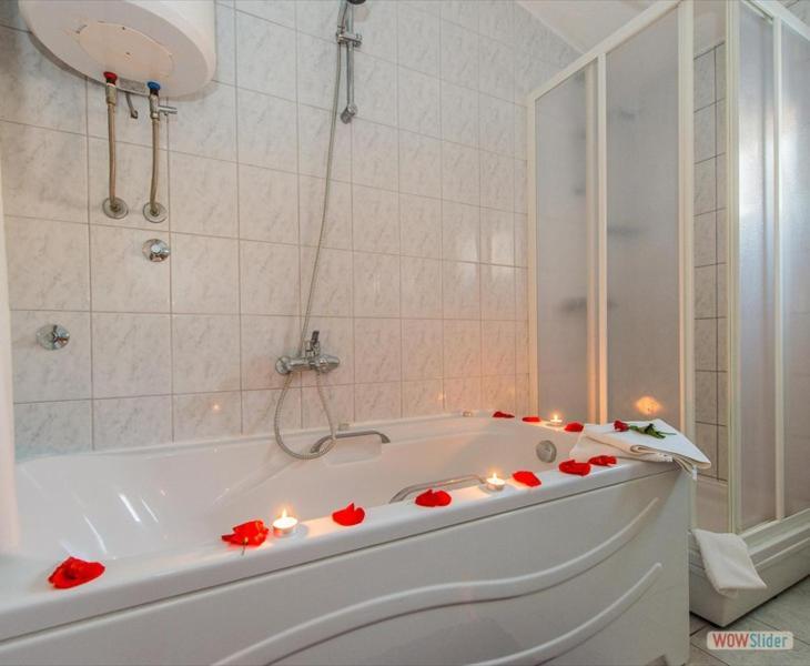Apartmani Aria Rogoznica  Exteriör bild