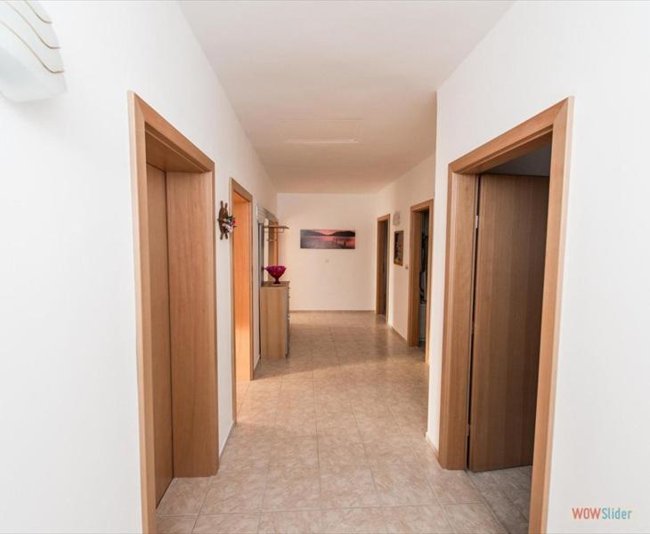 Apartmani Aria Rogoznica  Exteriör bild